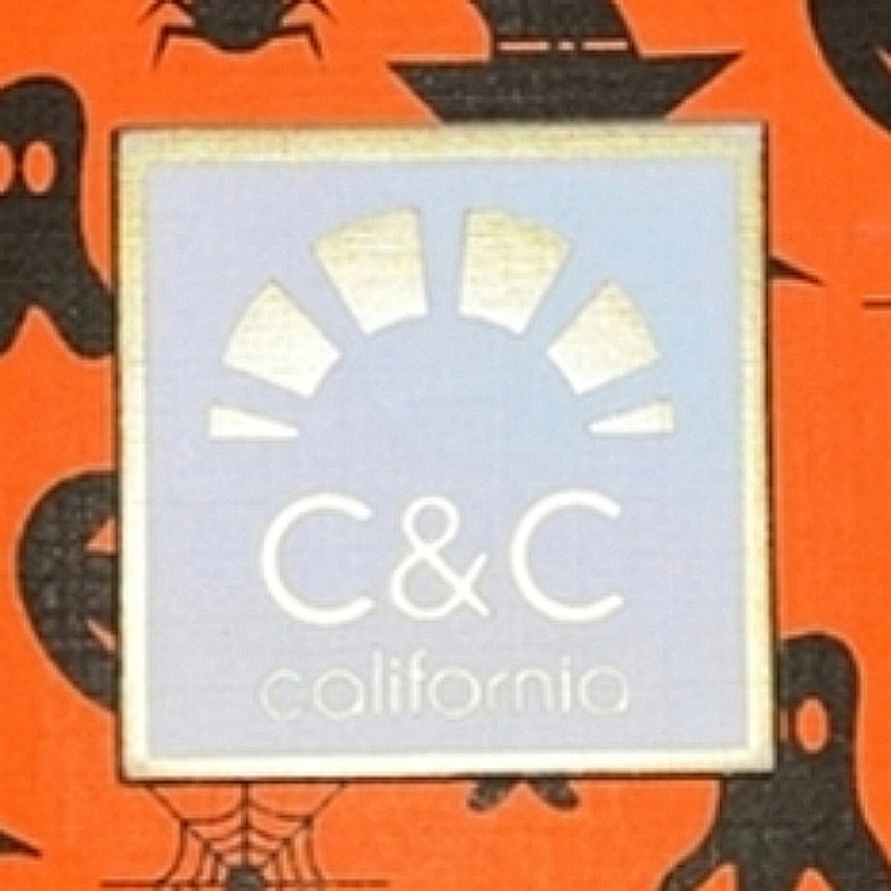 π C&C California Candy Skull Post Earrings in Gold-tone NIB - Picture 6 of 8